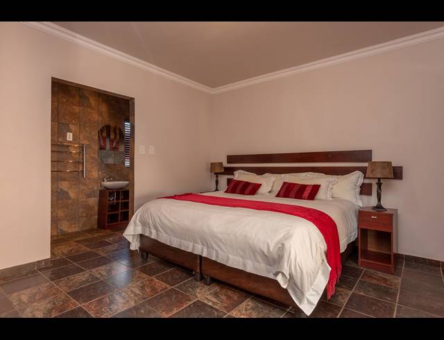 13 BEDROOM FREEHOLD FOR SALE IN ROODEKRANS